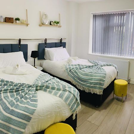 Modern & Cosy 2-Bed Apartment Near Nec, Airport & Jlr! เบอร์มิงแฮม ห้อง รูปภาพ