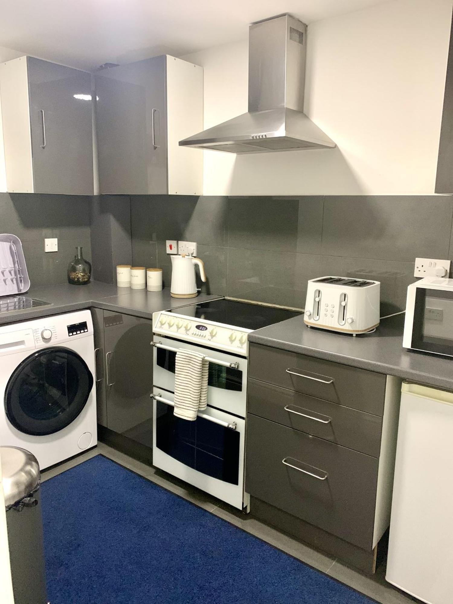 Modern & Cosy 2-Bed Apartment Near Nec, Airport & Jlr! เบอร์มิงแฮม ห้อง รูปภาพ