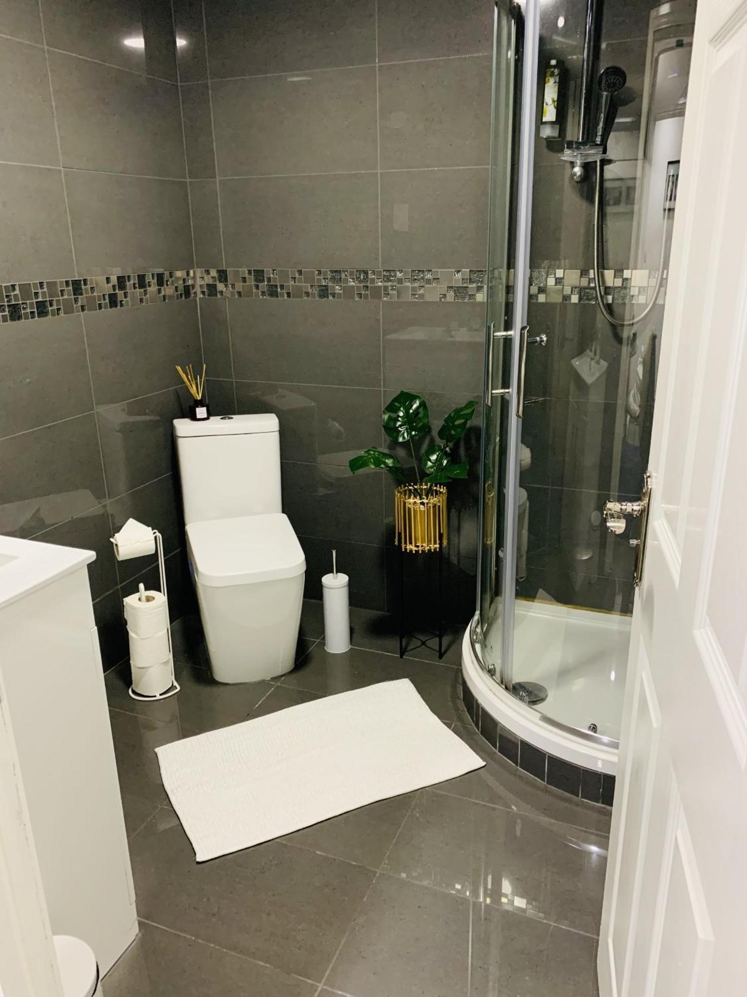 Modern & Cosy 2-Bed Apartment Near Nec, Airport & Jlr! เบอร์มิงแฮม ห้อง รูปภาพ